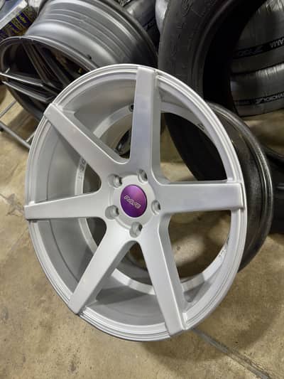 EMOTION R 17 INCH 114PCD ORIGINAL NO DAMGE OR REPAIR