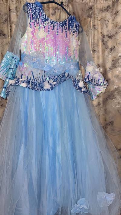Maxi for baby girl under 10t o 12 age