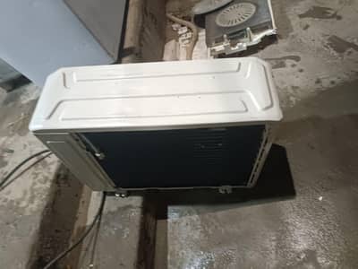 midea ac 1 ton inverter new condition