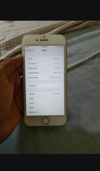 Apple iPhone 8 64 GB  only back crack finger working