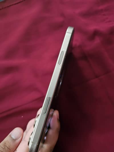 Iphone 16 pro max non pta ( factory unlocked)