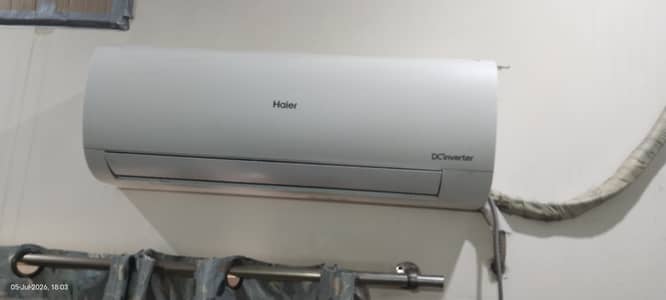 Haier 1 ton inverter t3. Gas r410. Own use. Buy last year.