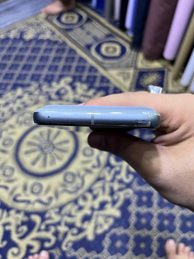 Google Pixel 8 3