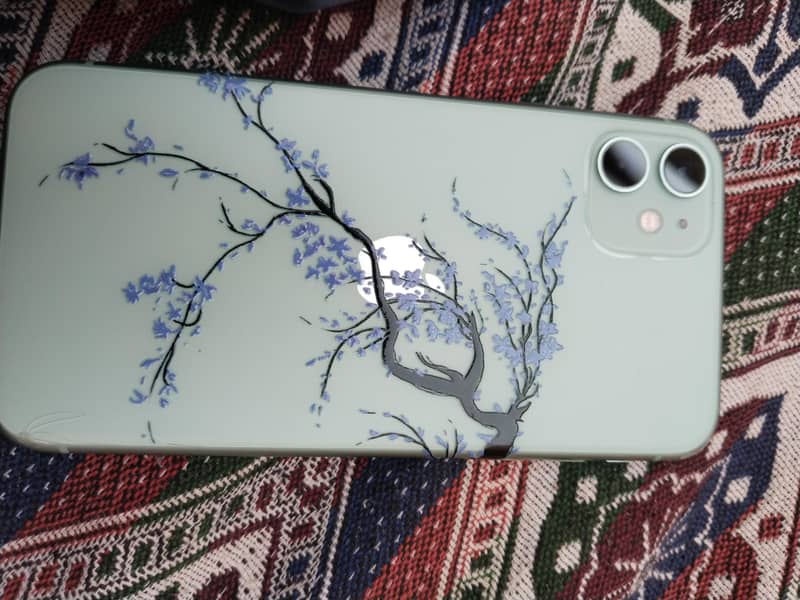 Apple iPhone 11 0