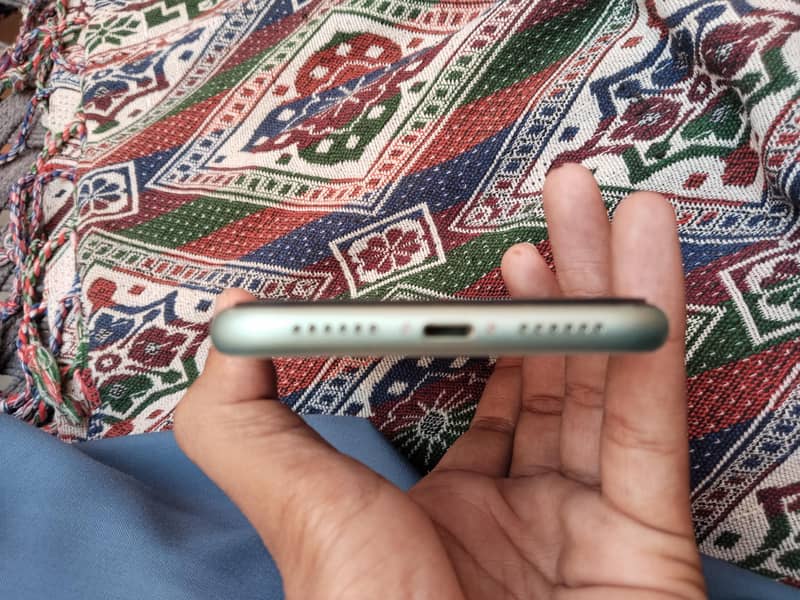 Apple iPhone 11 1