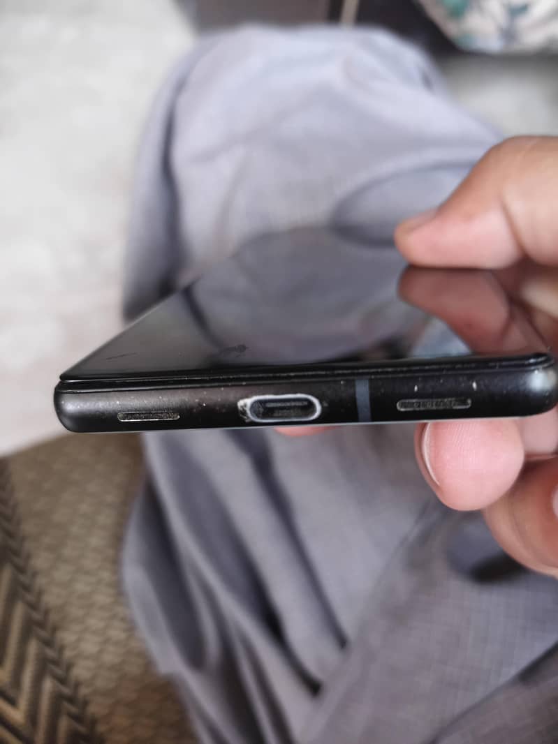 Google Pixel 6a 5