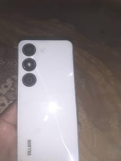 vallon  v30  non pta  . urgent  sale  need money