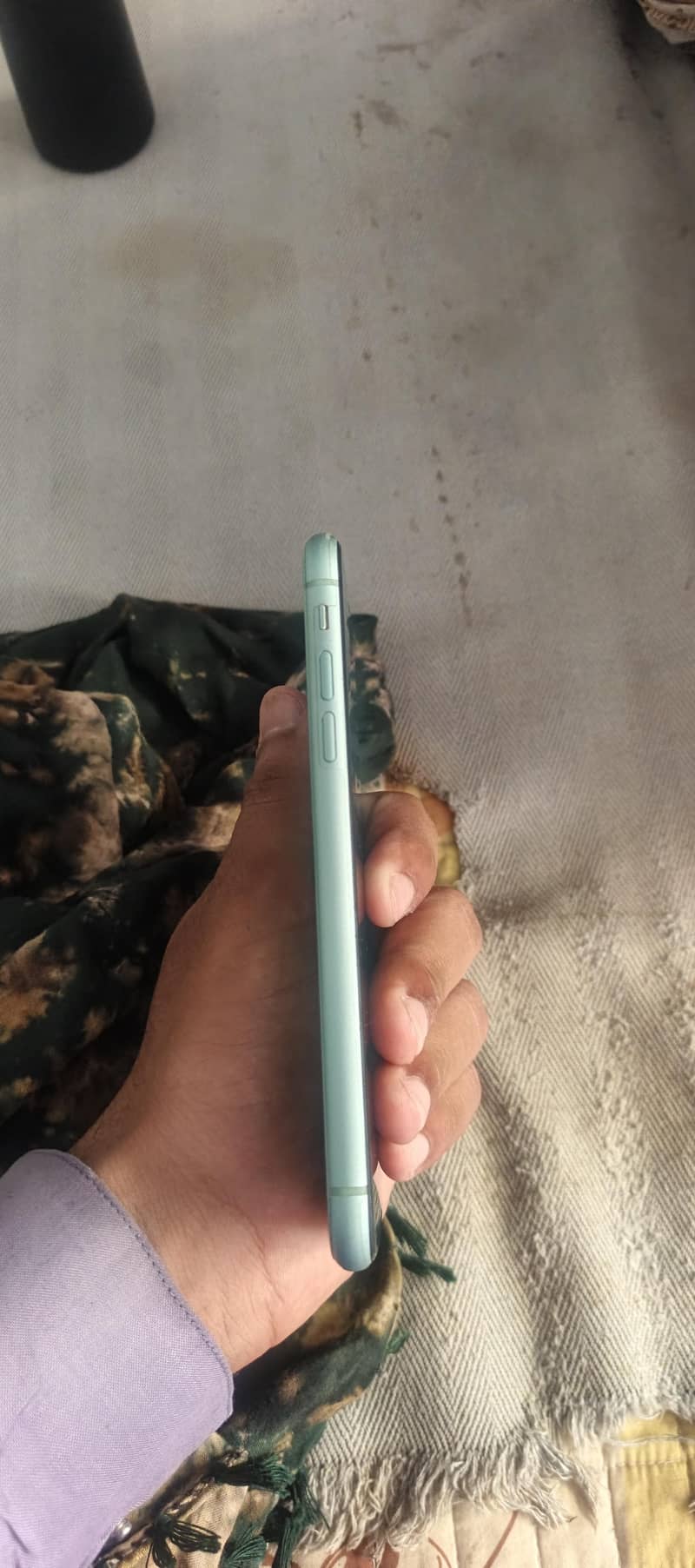 iphone 11 4
