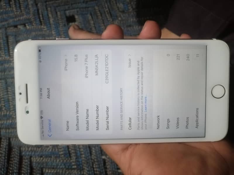 Apple iPhone 7 Plus 2