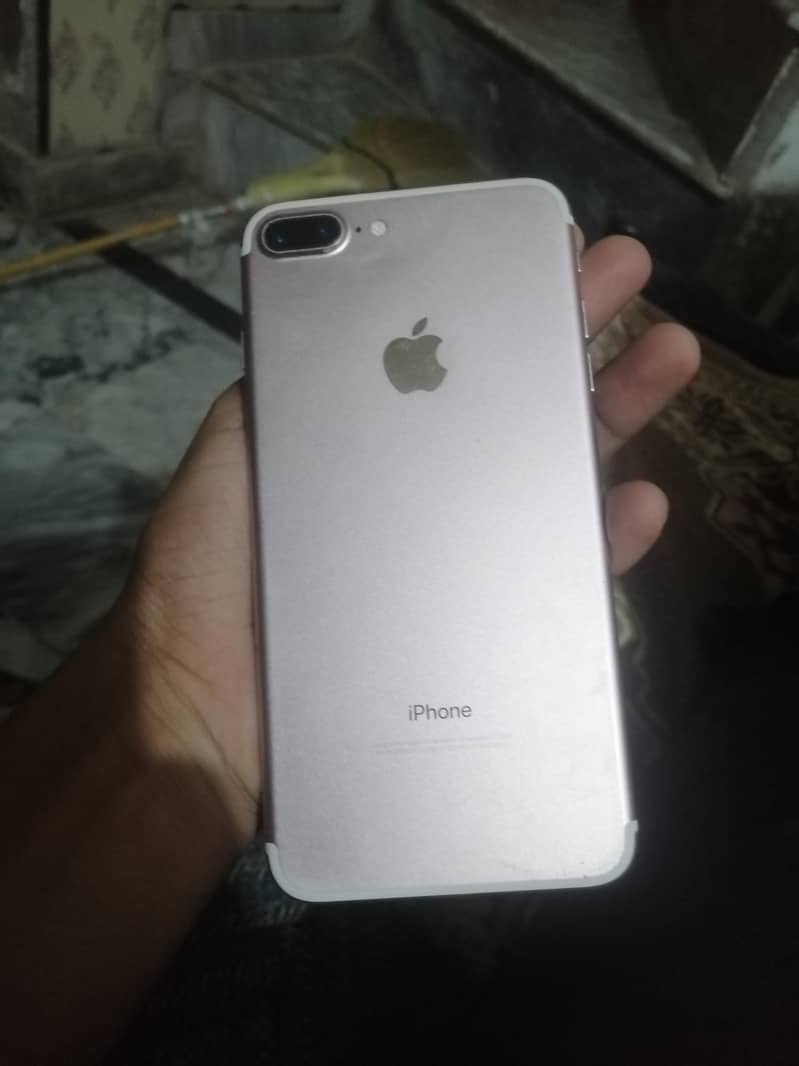 Apple iPhone 7 Plus 7