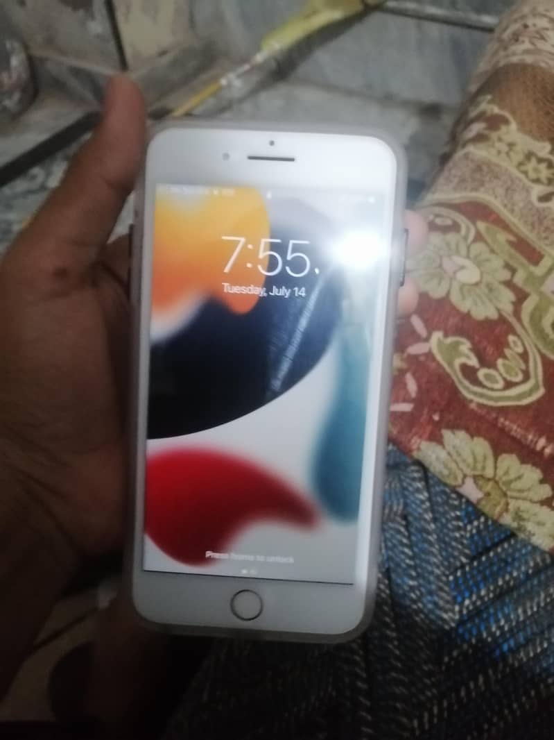 Apple iPhone 7 Plus 8