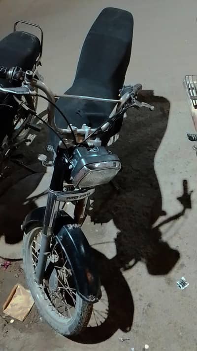 Whatsapp number 03133005586