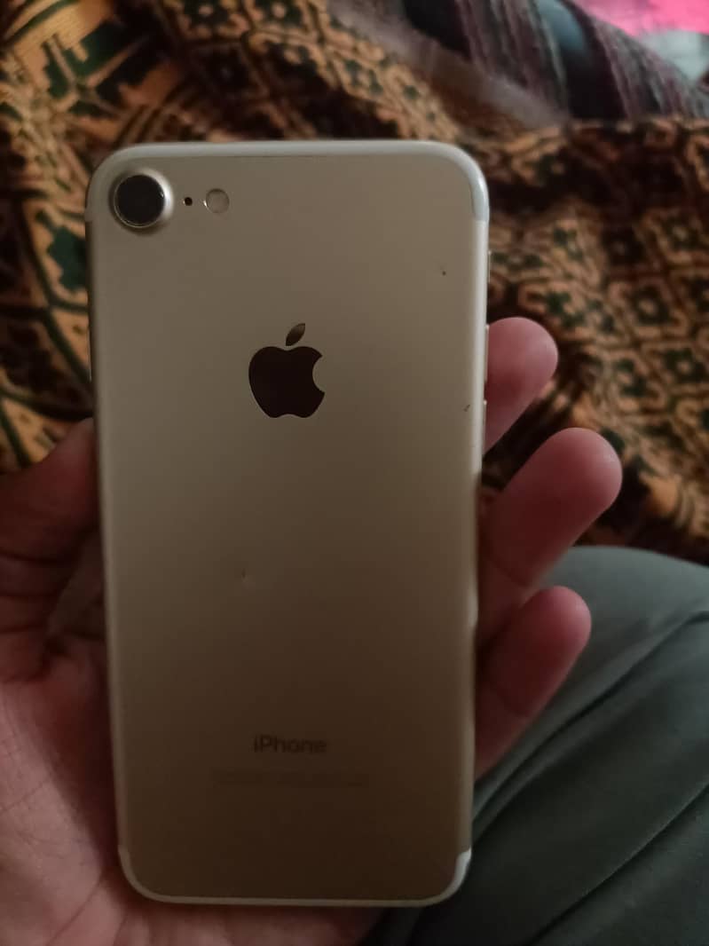 Apple iPhone 7 6