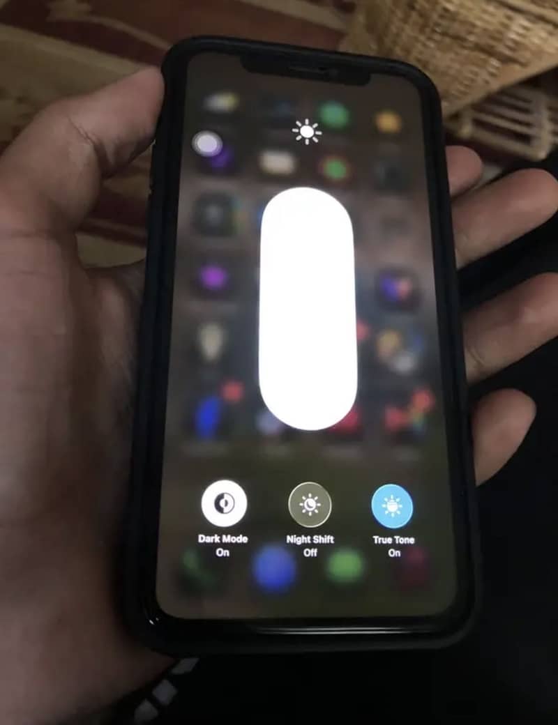 iPhone 11 Pro 1