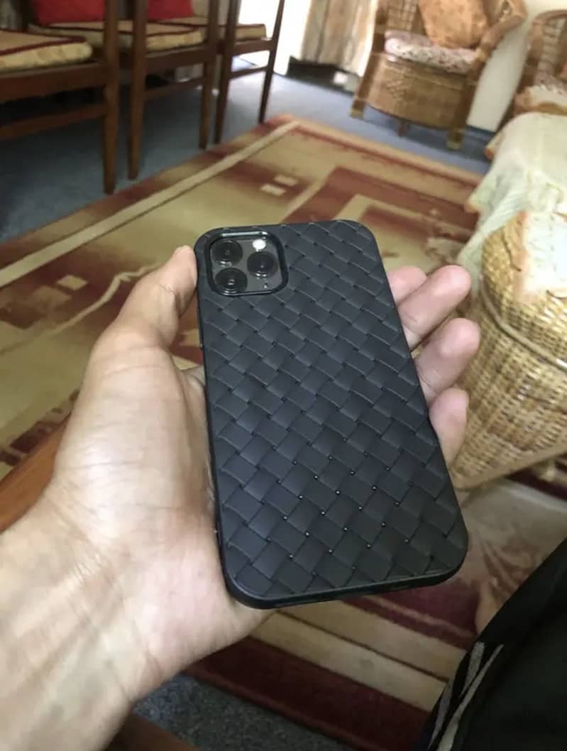 iPhone 11 Pro 4
