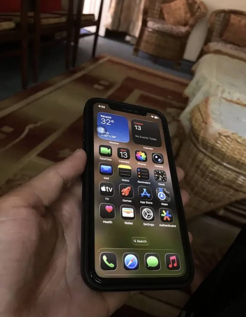 iPhone 11 Pro 5