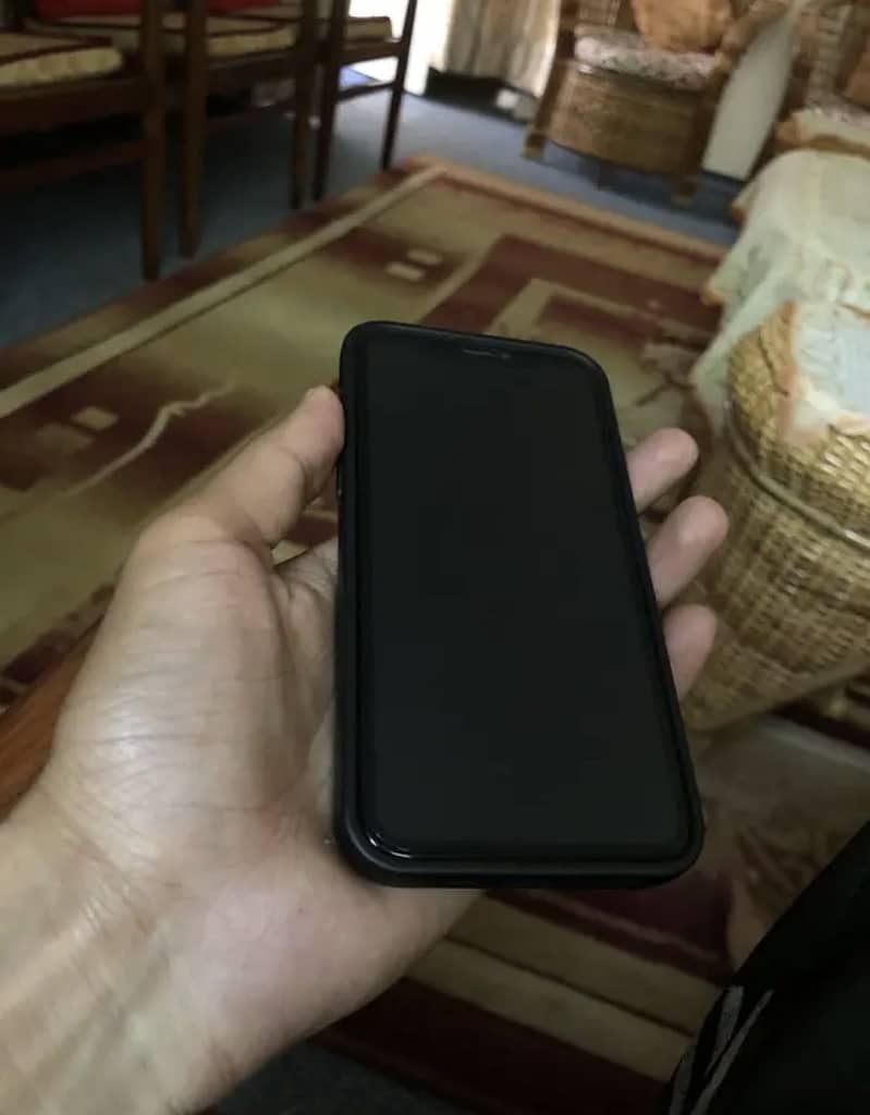 iPhone 11 Pro 6