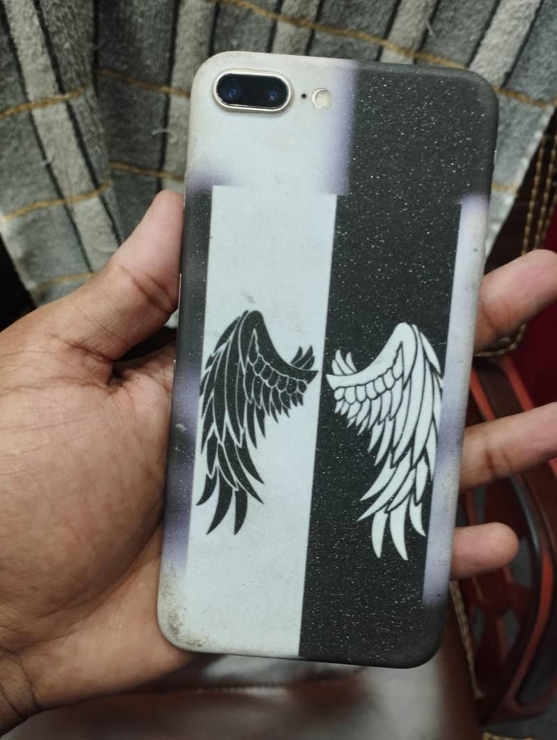 Apple iPhone 7 Plus 1