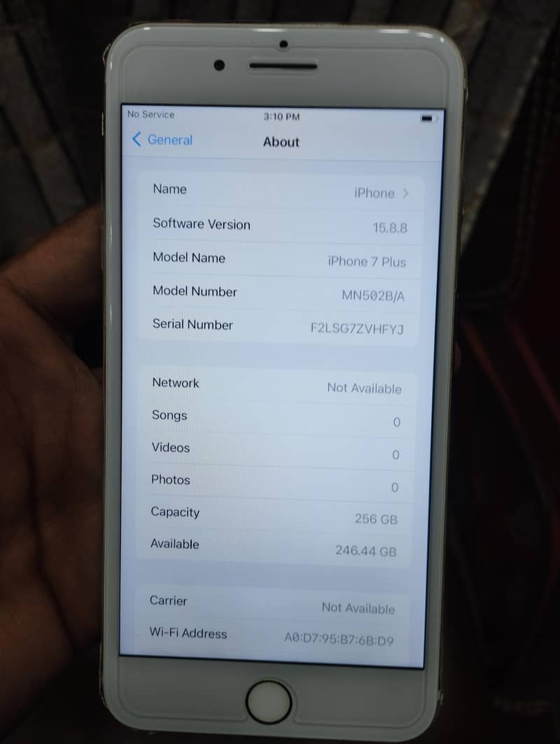 Apple iPhone 7 Plus 2