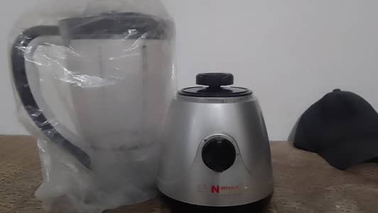 chopper with jug (used like new)