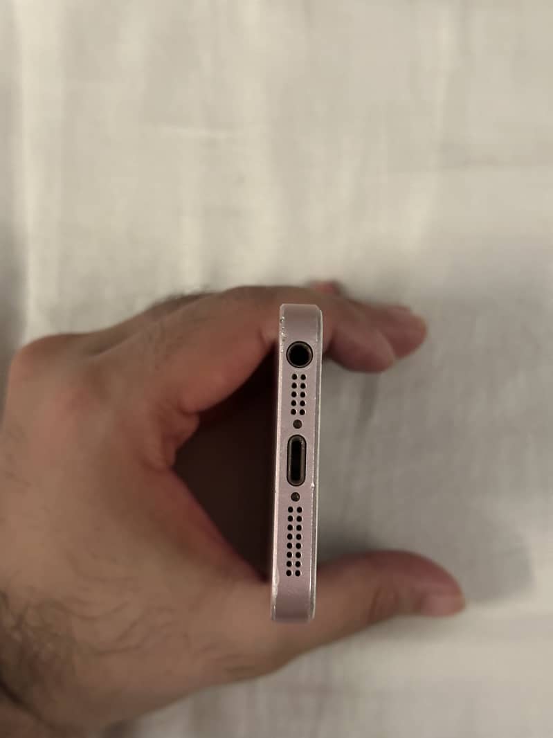 Apple iPhone SE 5