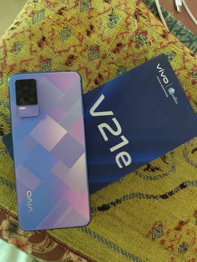 Vivo V21e Redd full add