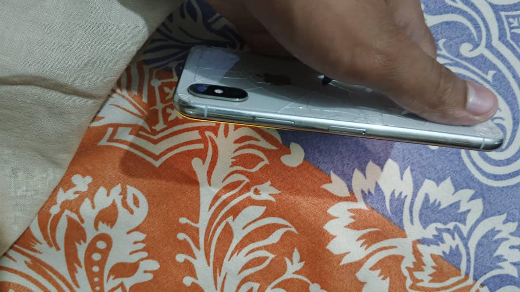 Apple iPhone X 2