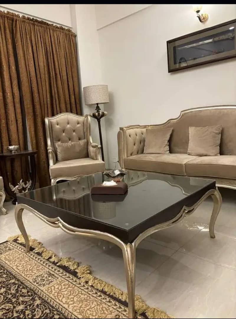 Five seaters sofa with Table 0