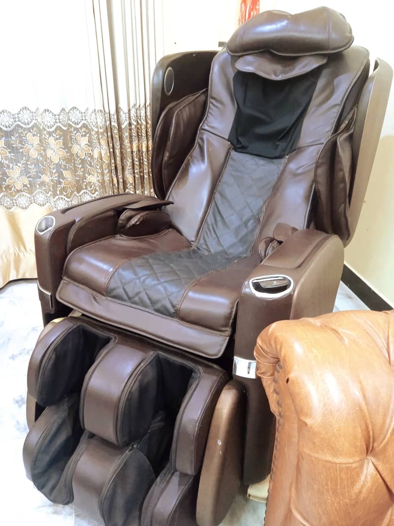 Massage chair 0