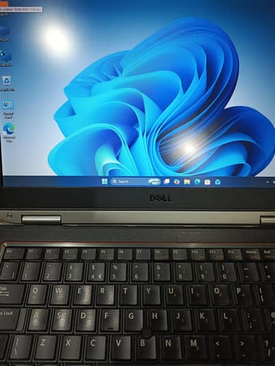 DELL Latitude - Win 11 - 4gb ram - 128Gb SSD.