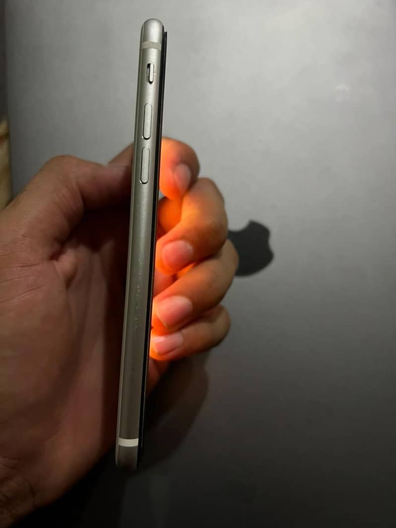 Apple iPhone SE 0
