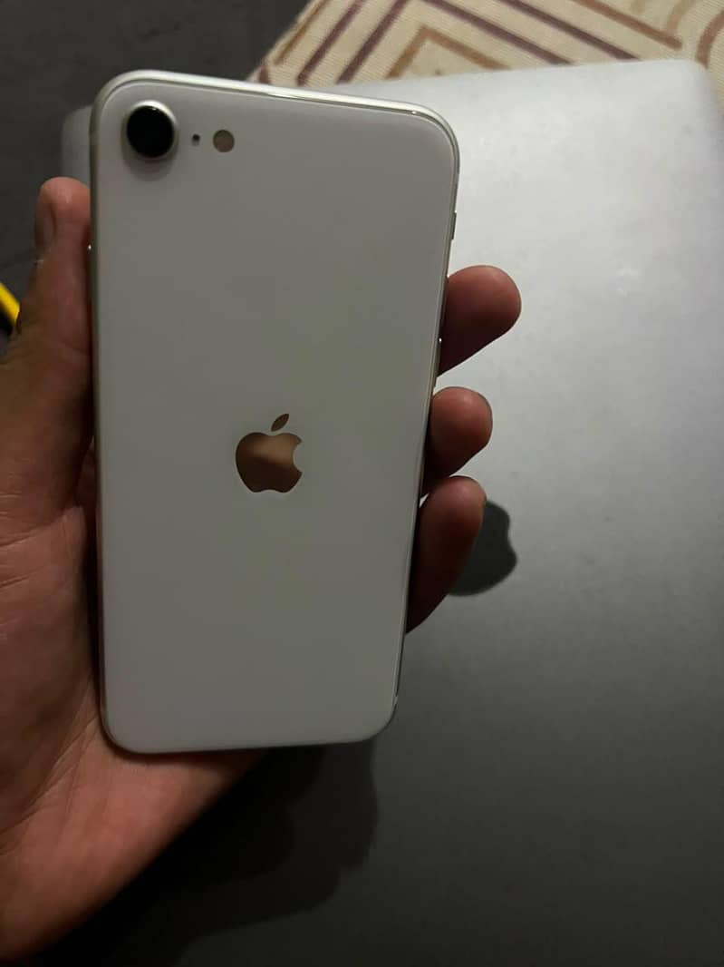 Apple iPhone SE 6