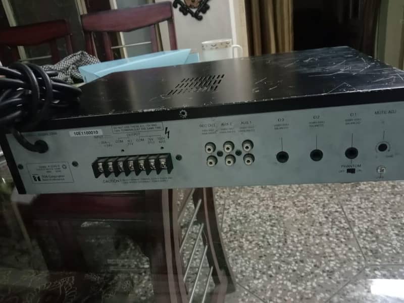 TOA A-2240 Mixer Power Amplifier (240W) - for sale 2