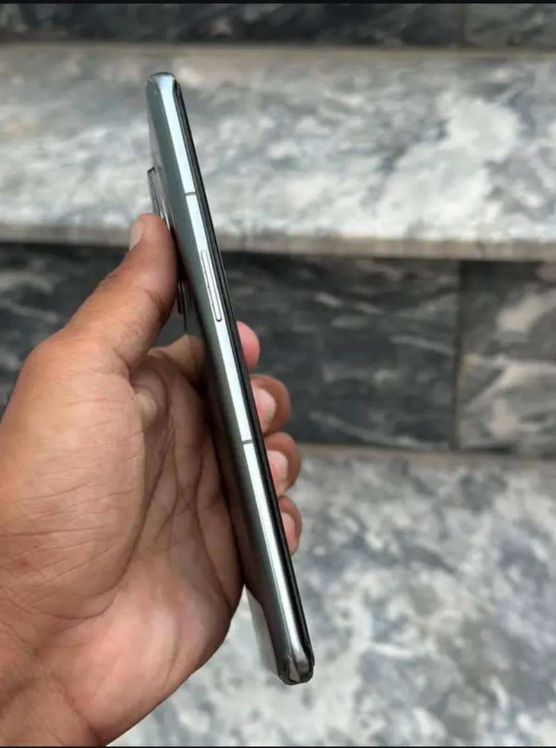 One Plus 11 4