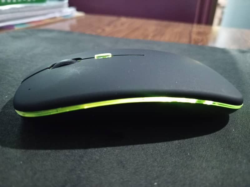 HP WIRELESS BLUETOOTH RECHARGEABLE MOUSE 1