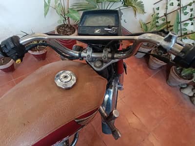 Very good condition CD70 2013 Model in very reasonable price