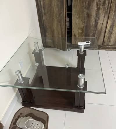 Table urgent sale