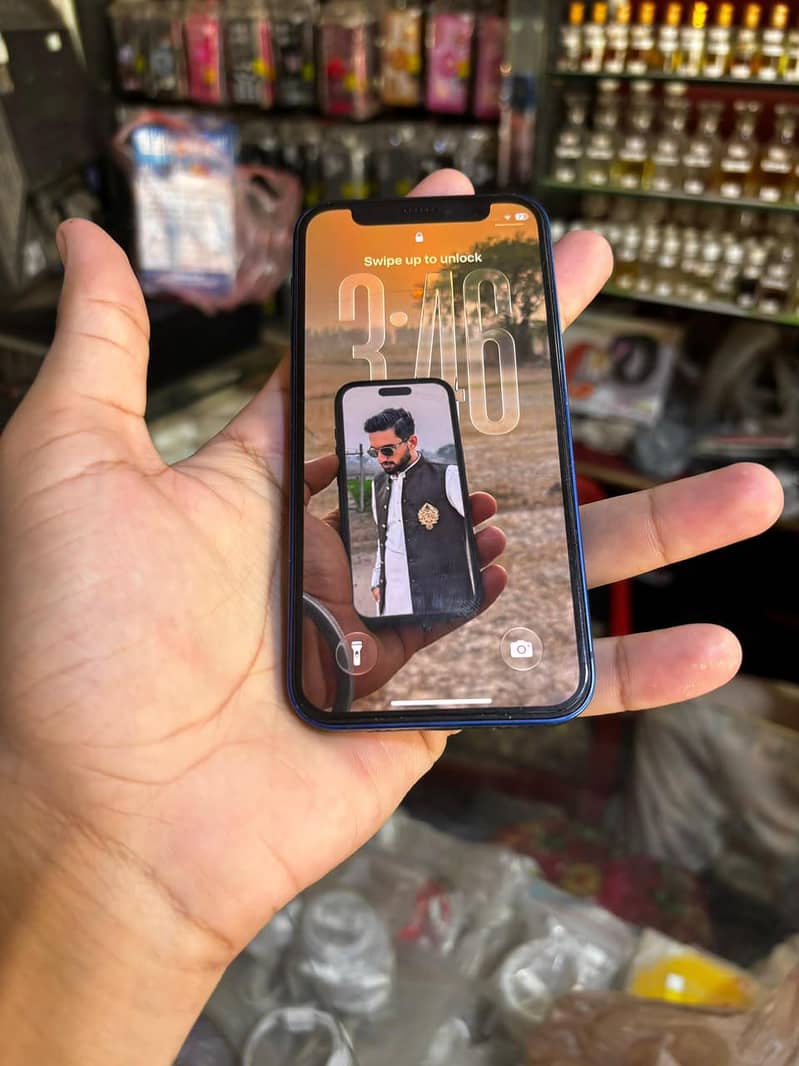 Apple iPhone 12 mini 0