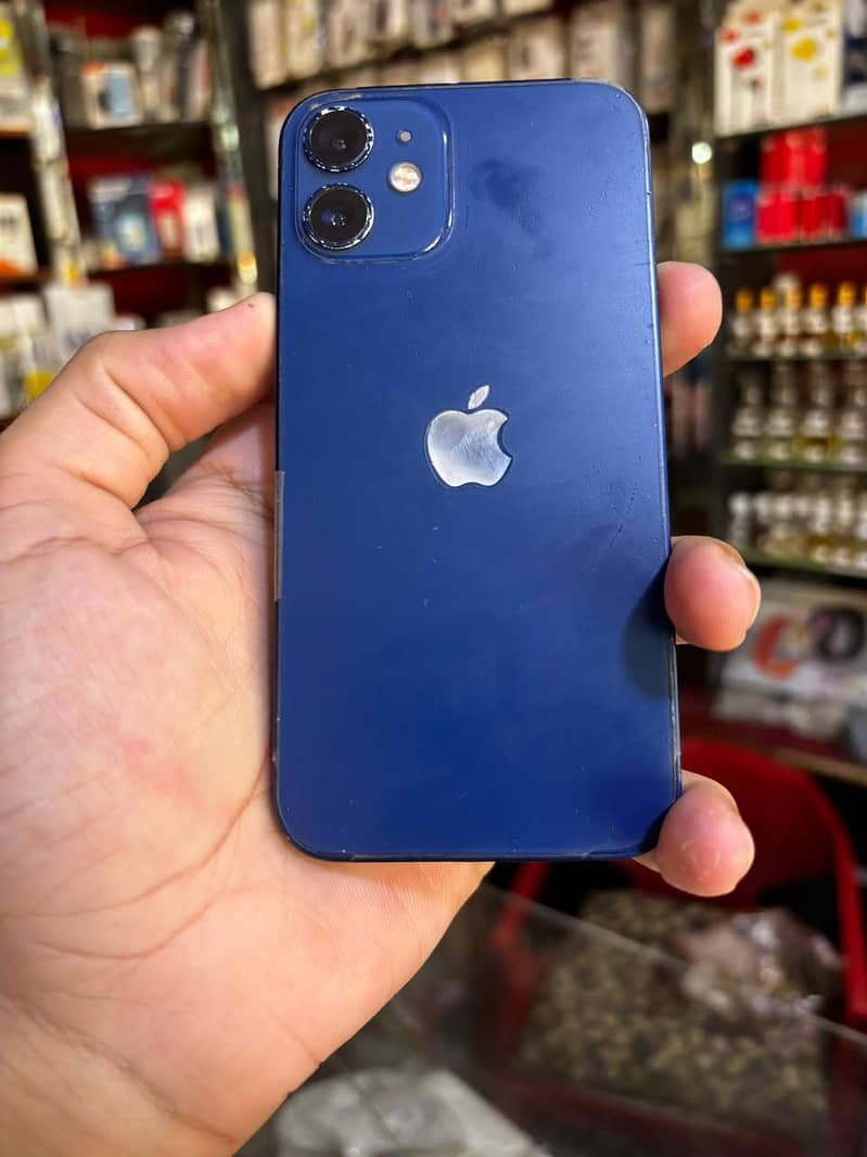 Apple iPhone 12 mini 3