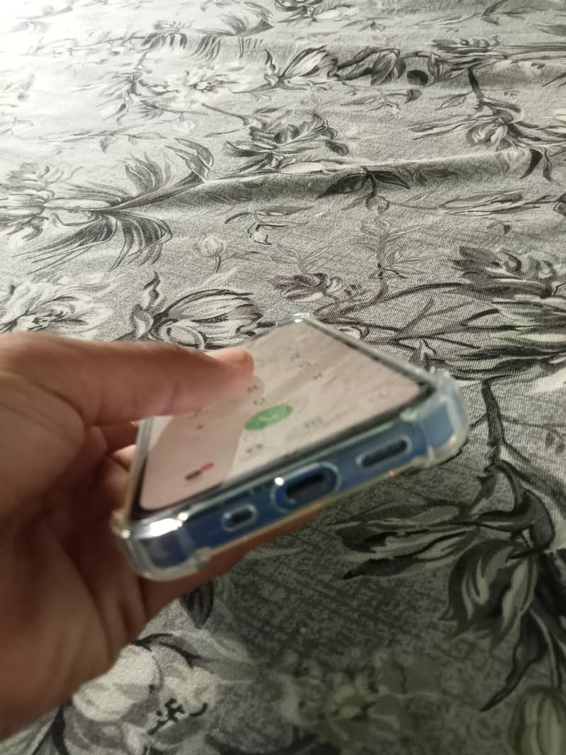 Apple iPhone 12 mini 3
