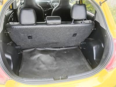 Toyota Vitz 2016