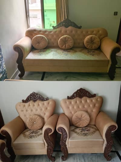 Luxury Sofa set (3+1+1) like new only few months use
