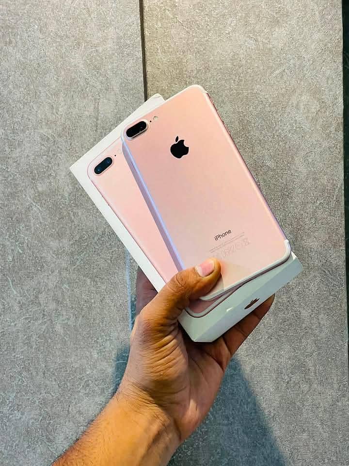 Apple iPhone 7 Plus 2