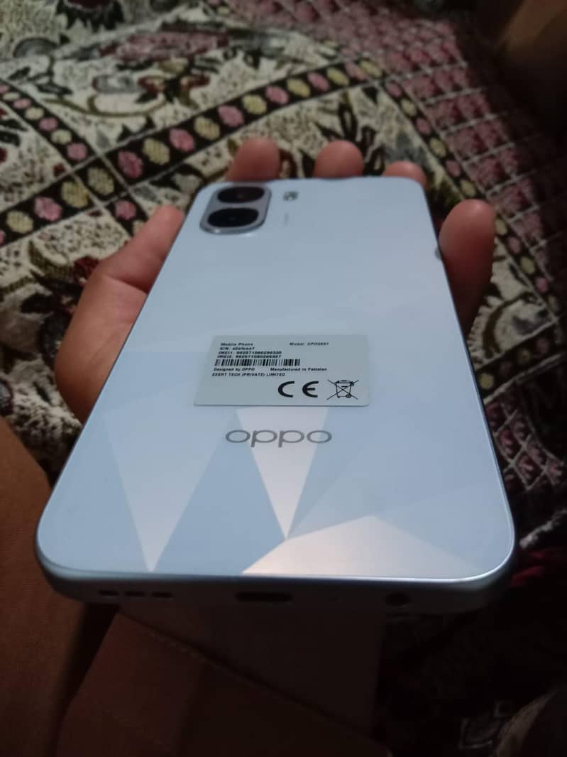 OPPO A6k 0