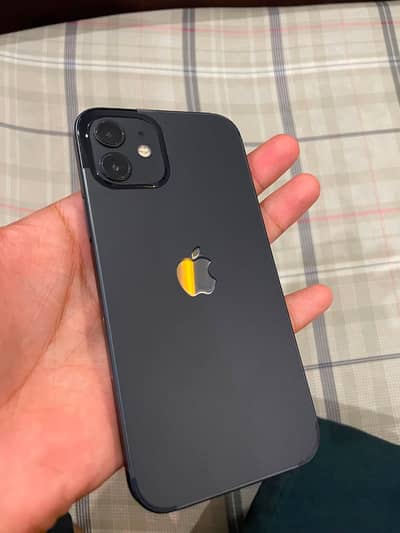 Apple iPhone 12
