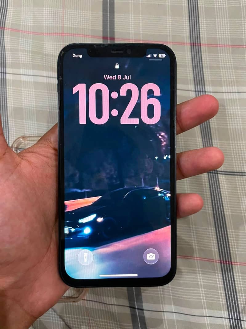 Apple iPhone 12 1