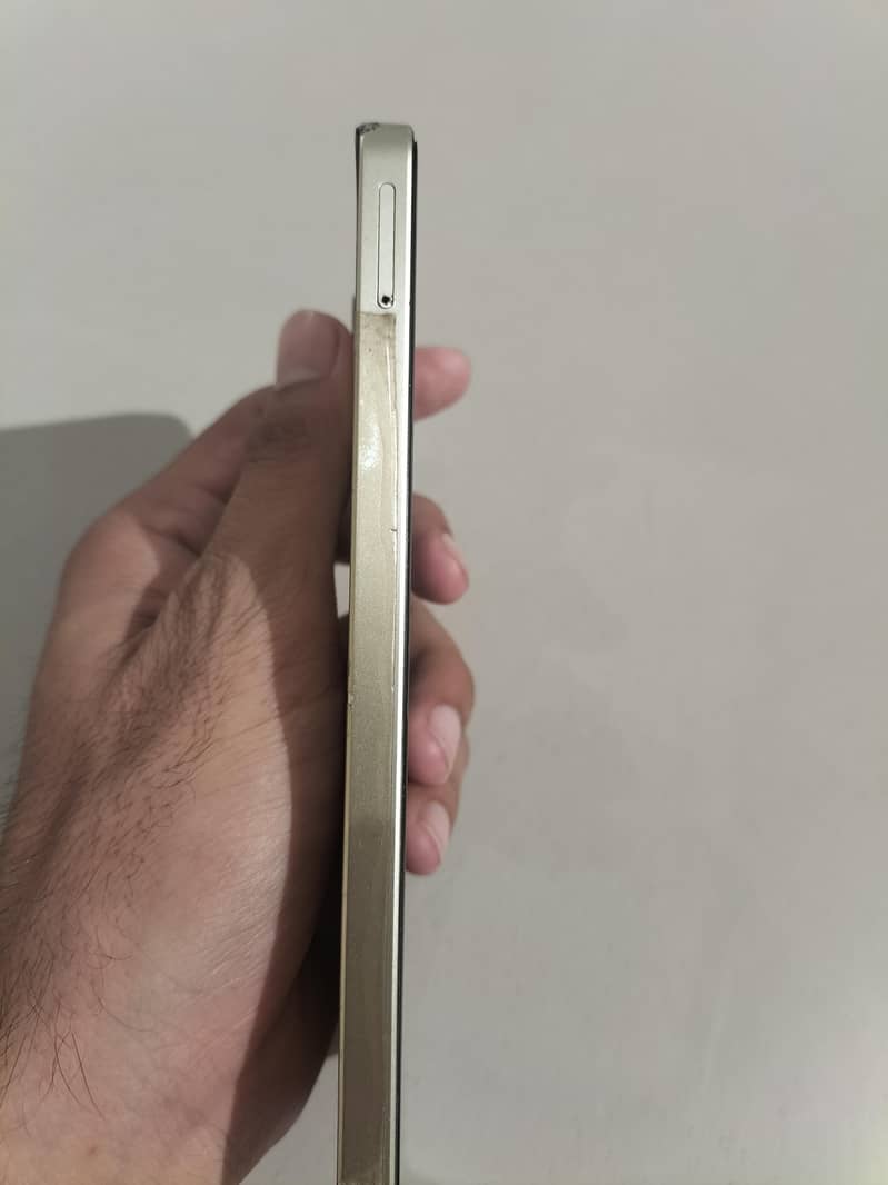 Samsung Mobile A06 7