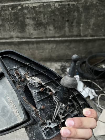 Santro 2005 Side Mirror right side working and ok