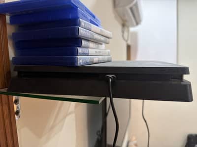 Ps4 slim 500gb with 7 free games
