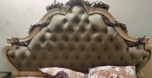 king size BED+show case+dressing+2 side table